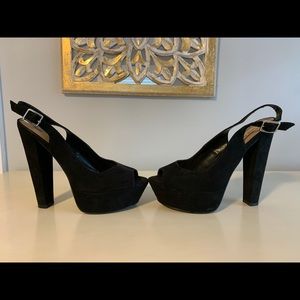 Steve Madden faux suede black platform pumps